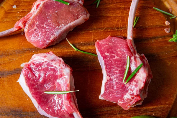 Raw Fresh Lamb Chops Wooden Cutting Board — Stock Photo, Image