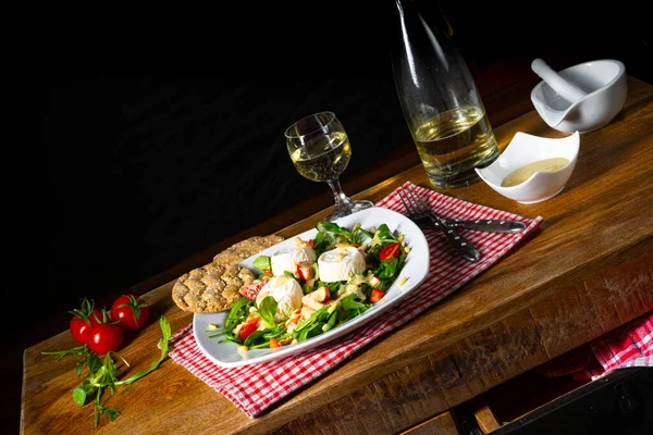 Salade Roquettes Fromage Chèvre Vinaigrette Miel — Photo