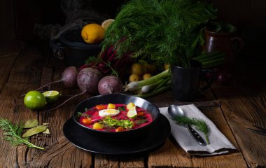 Botwinka Polonya bahar pancar çorbası