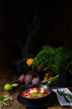 Botwinka Polonya bahar pancar çorbası