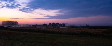 Şafakta Warta nehri