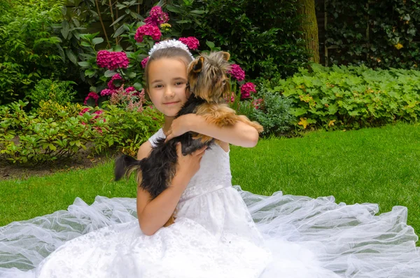 Menina com cão — Fotografia de Stock