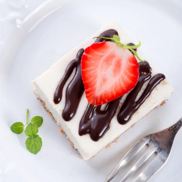 Strawberry Chocolate Cheesecake — Stock Photo, Image