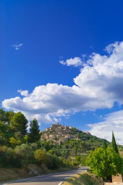 Provence Köyü