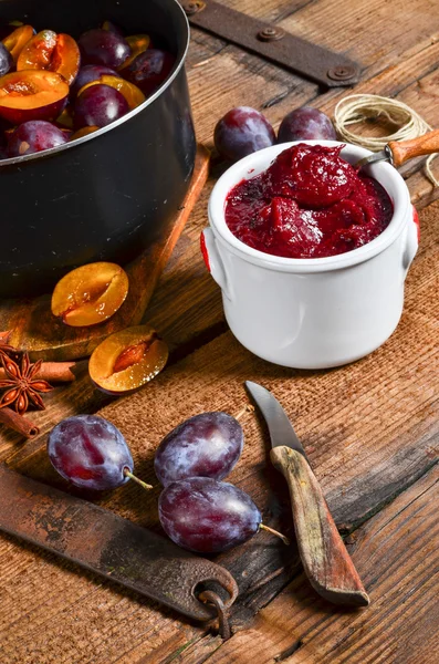 Plum puree — Stockfoto