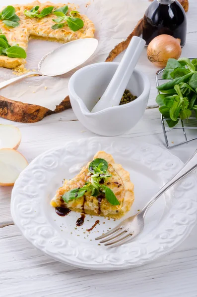 Onion tart — Stock Photo, Image