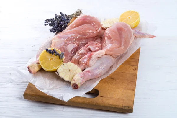 Trimming Chicken — Stock Photo, Image