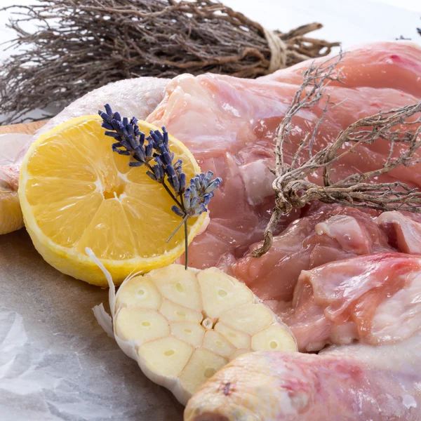 Trimming Chicken — Stock Photo, Image