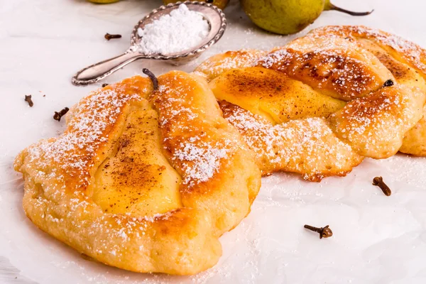 Pancakes with fruits — Stock Photo, Image