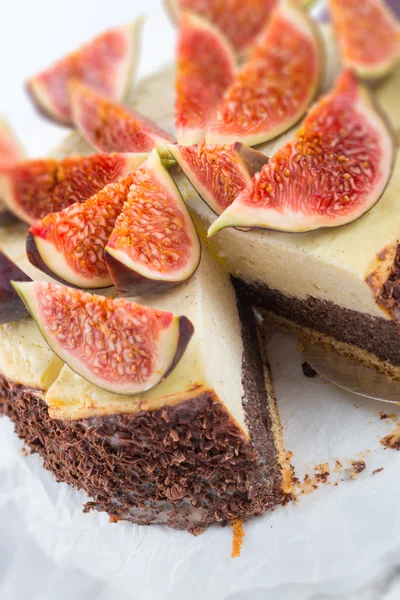 Cheesecake with figs — Stock Photo, Image