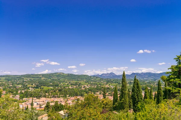 Ciudad vieja en provence — Foto de Stock