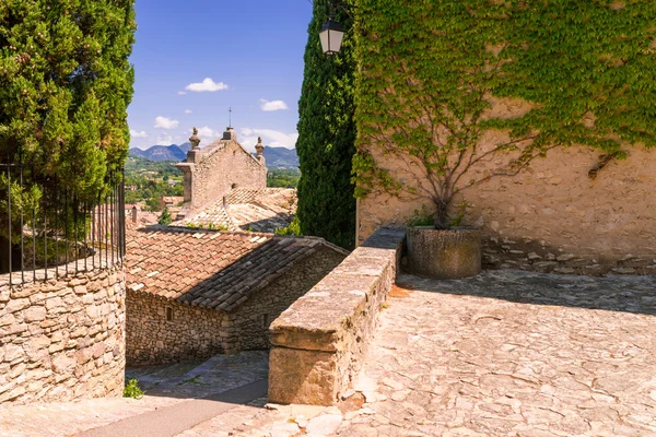 Provence 'deki eski kasaba — Stok fotoğraf