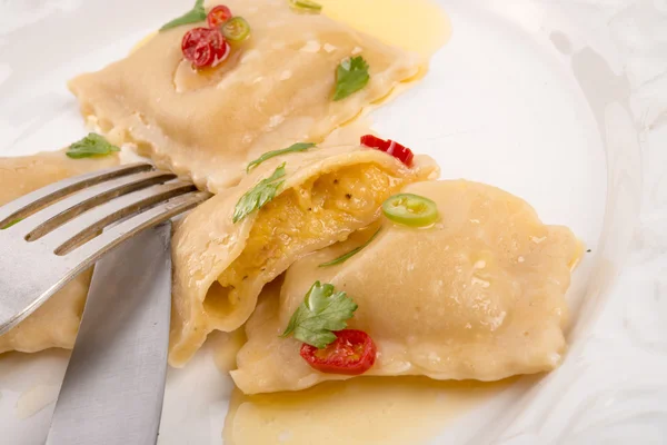 Ravioli mit Kürbisfüllung — Stockfoto