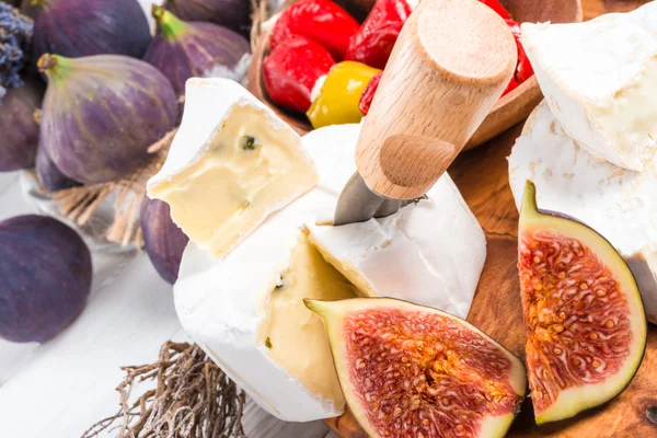 Weichkäse-Antipasti — Stockfoto