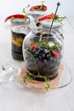 Baharatlı Marine zeytin