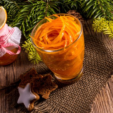 Julienne soyma ile havuç dilimleri