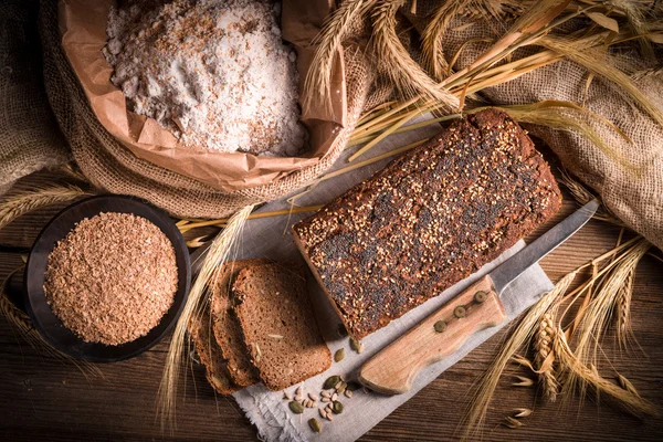 Pane integrale fatto in casa — Foto Stock