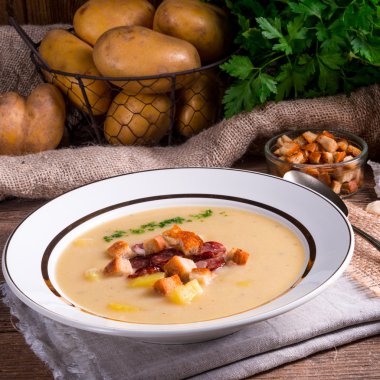 Lezzetli patates çorbası