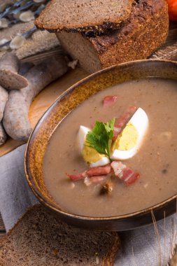 Polonya Ekşi çavdar çorbası.