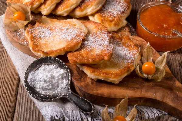 Racuchy - Polish yeast pancakes — Stock Photo, Image