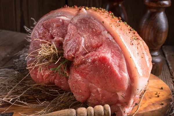 Raw Easter roast — Stock Photo, Image