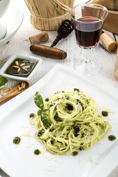 Pasta al pesto alla genovese — Foto Stock