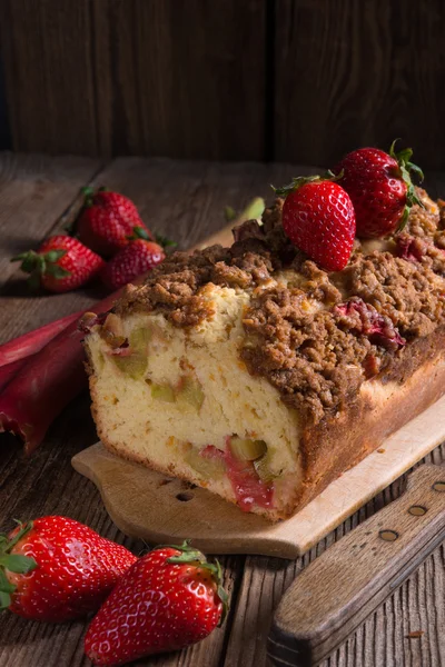 Homemade rhubarb cake — Stock Photo, Image