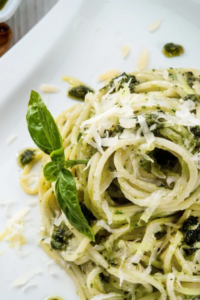 Pasta al pesto alla genovese — Foto Stock