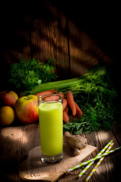 Fresh celery juice — Stock Photo, Image