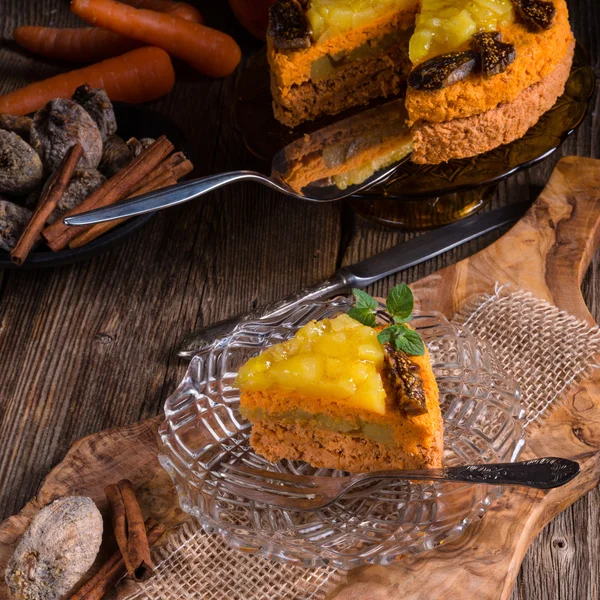 Bolo de cenoura vegan sem glúten — Fotografia de Stock