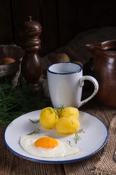 Dill brambor s podmáslí — Stock fotografie