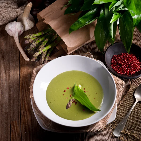 Ramsons Zuppa di asparagi — Foto Stock