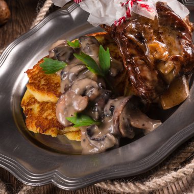 Patates ile ızgara kaburga