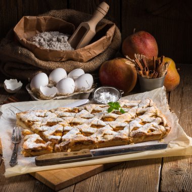 ev yapımı elma strudel