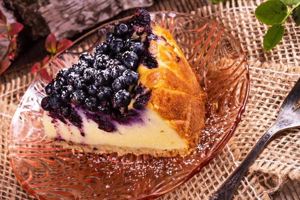 Tarta de queso casera con arándanos —  Fotos de Stock