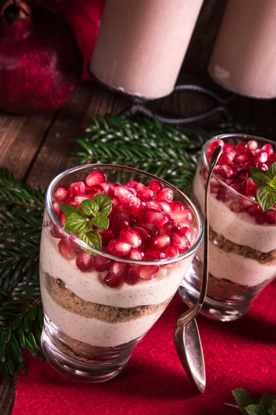 Nar-Mascarpone tatlı — Stok fotoğraf