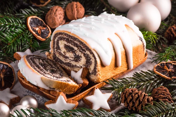 Bolo de sementes de papoula — Fotografia de Stock