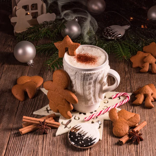 Schokoladengetränk zu Weihnachten — Stockfoto