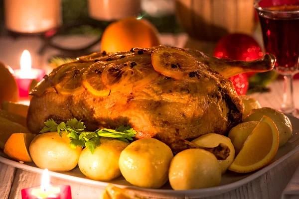 Christmas duck with apples — Stock Photo, Image