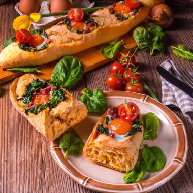 yumurta ile dolu çiftçi baget