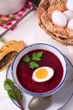 kırmızı pancar çorbası