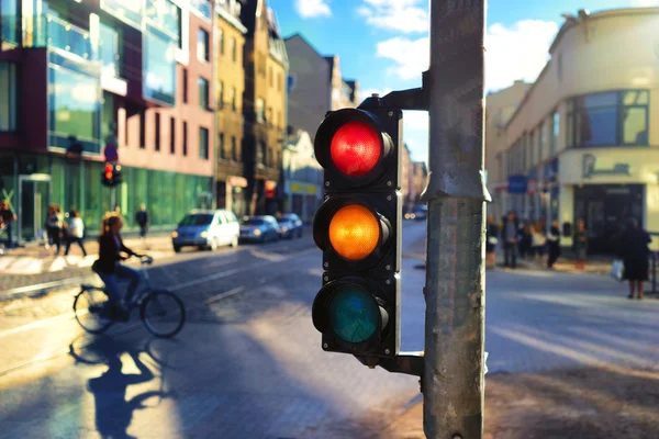 Semáforos na encruzilhada do vermelho — Fotografia de Stock