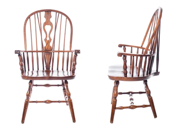 Beyaz arka plan üzerinde yalıtılmış bağbozumu sandalyeyle. Kolaj Foto kulplu izole kahverengi ahşap sandalye. — Stok fotoğraf