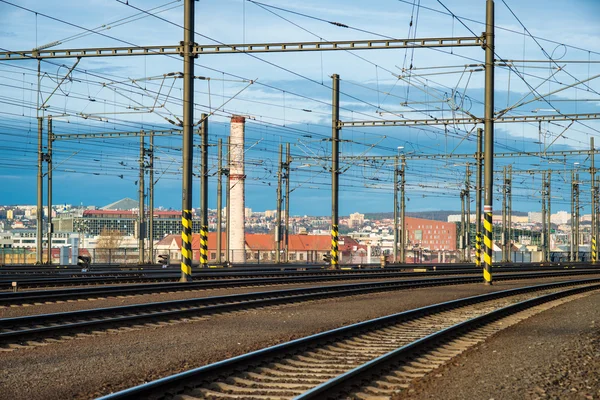 Σιδηροδρομικές road στη γραμμή της πόλης — Φωτογραφία Αρχείου