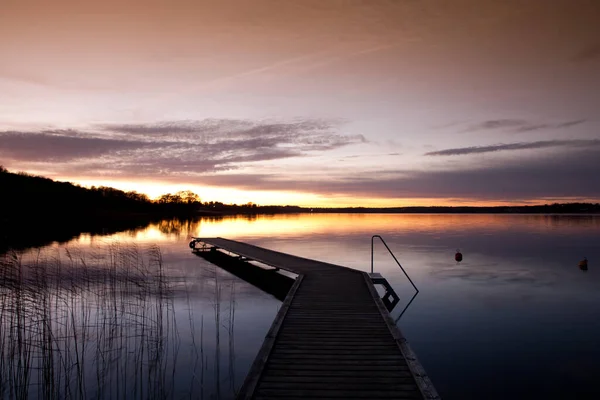 Puesta Sol Lago Sjaelsoe Rudersdal Dinamarca — Foto de Stock