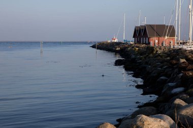 Danimarka sahillerinde eski bir köyde