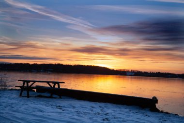 Kopenhag 'ın kuzeyinde Danimarka' da güzel bir göl manzarası