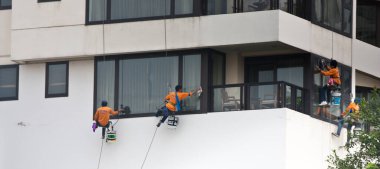 Bangkok Tayland 'da pencere temizliği