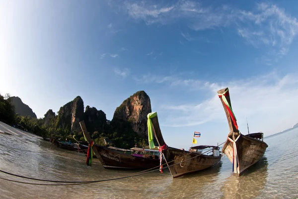 Длинная Хвостовая Лодка Railay Beach Таиланд — стоковое фото