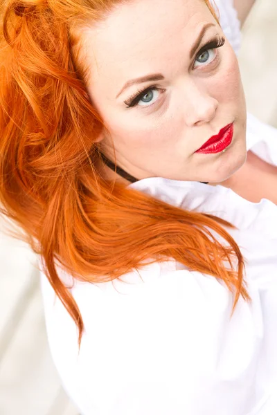 Red hair girl in pin-up style — Stock Photo, Image